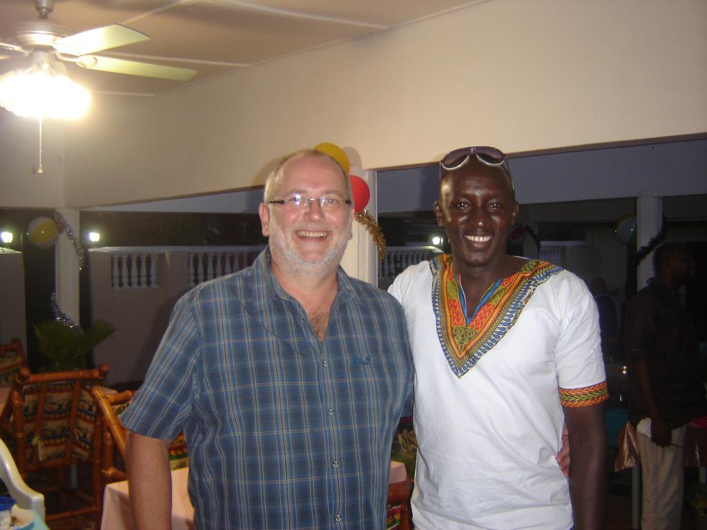 Kotu Island Lodge Buitenkant foto