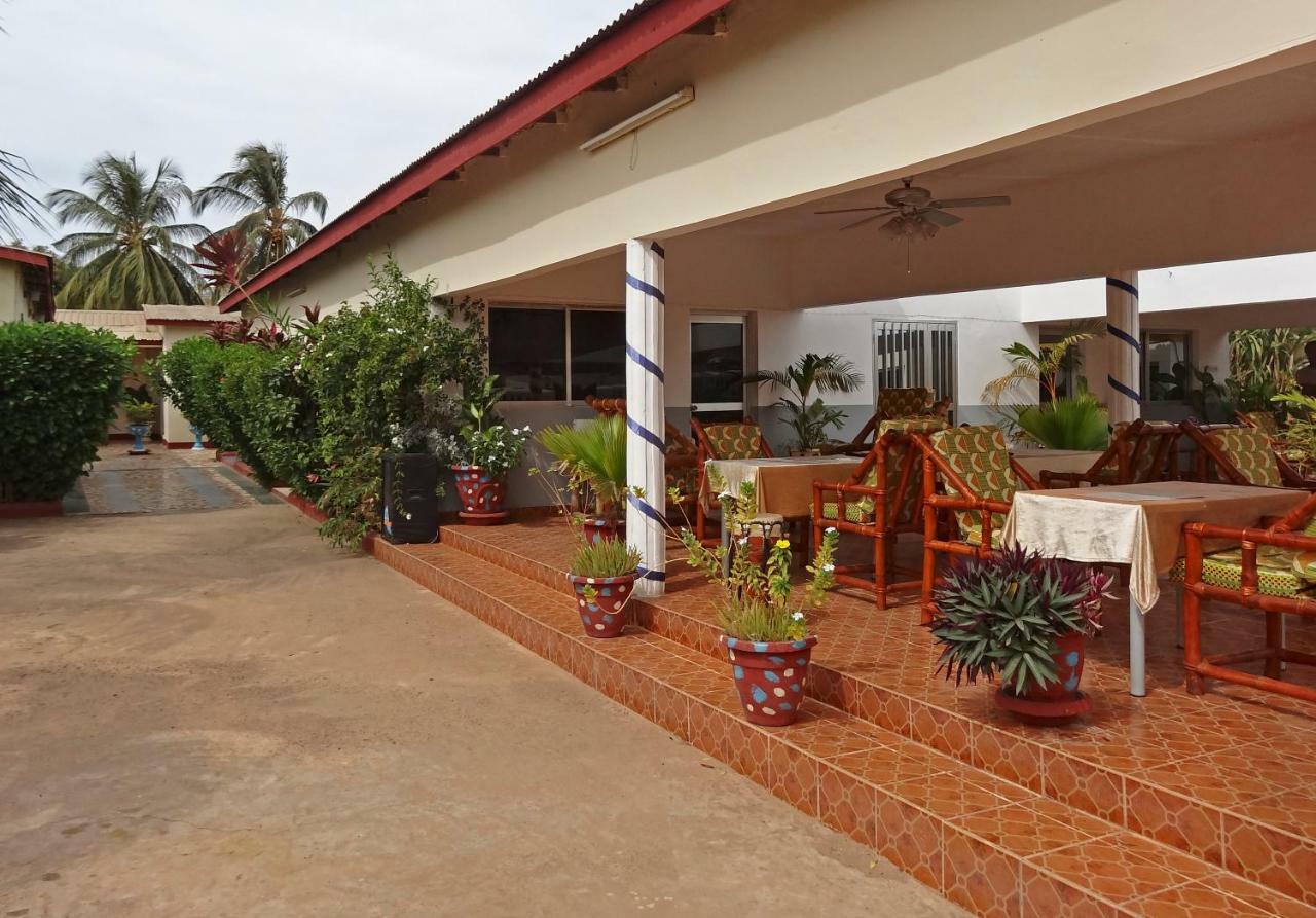 Kotu Island Lodge Buitenkant foto